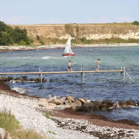 6 Person In Stevns-by Traum *